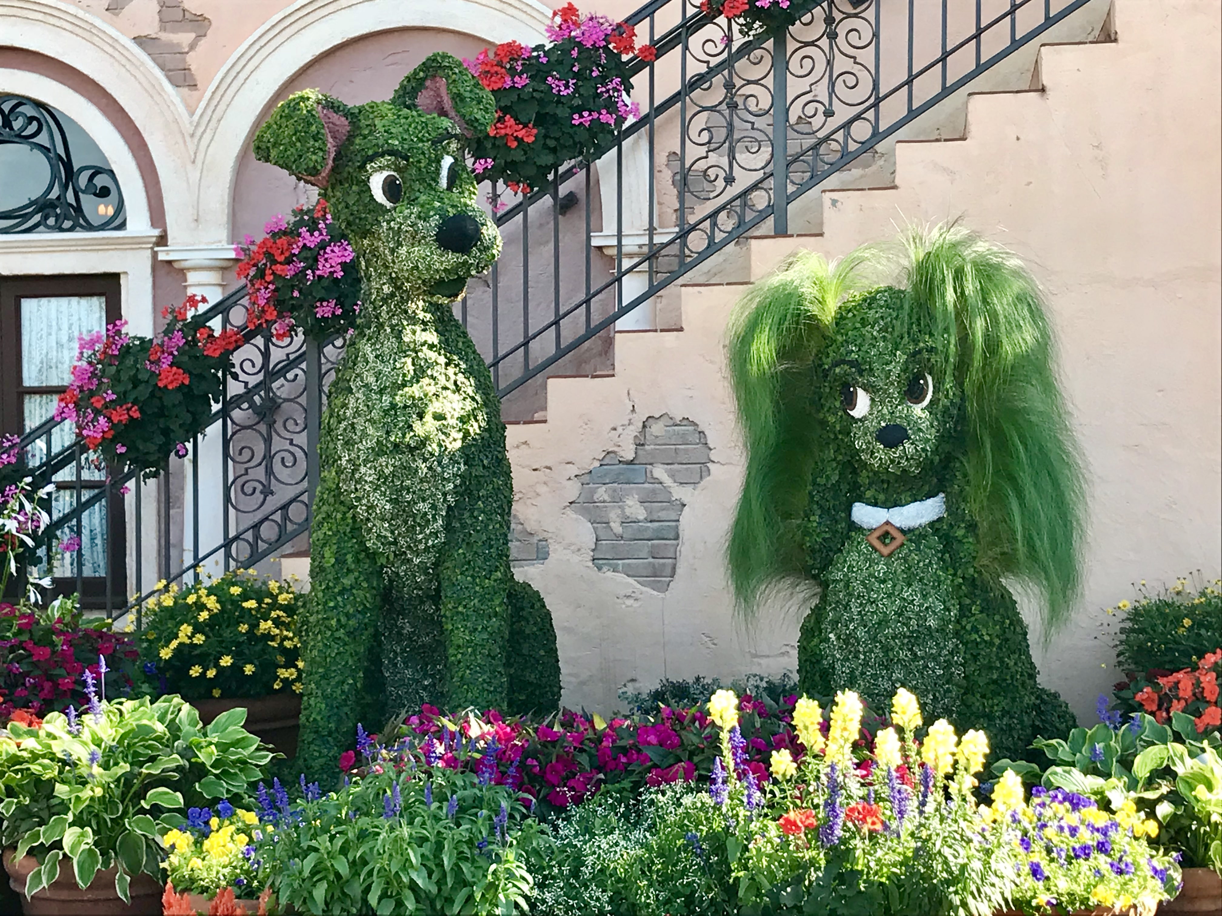 Lady & the Tramp at Epcot's 2018 Flower and Garden Festival