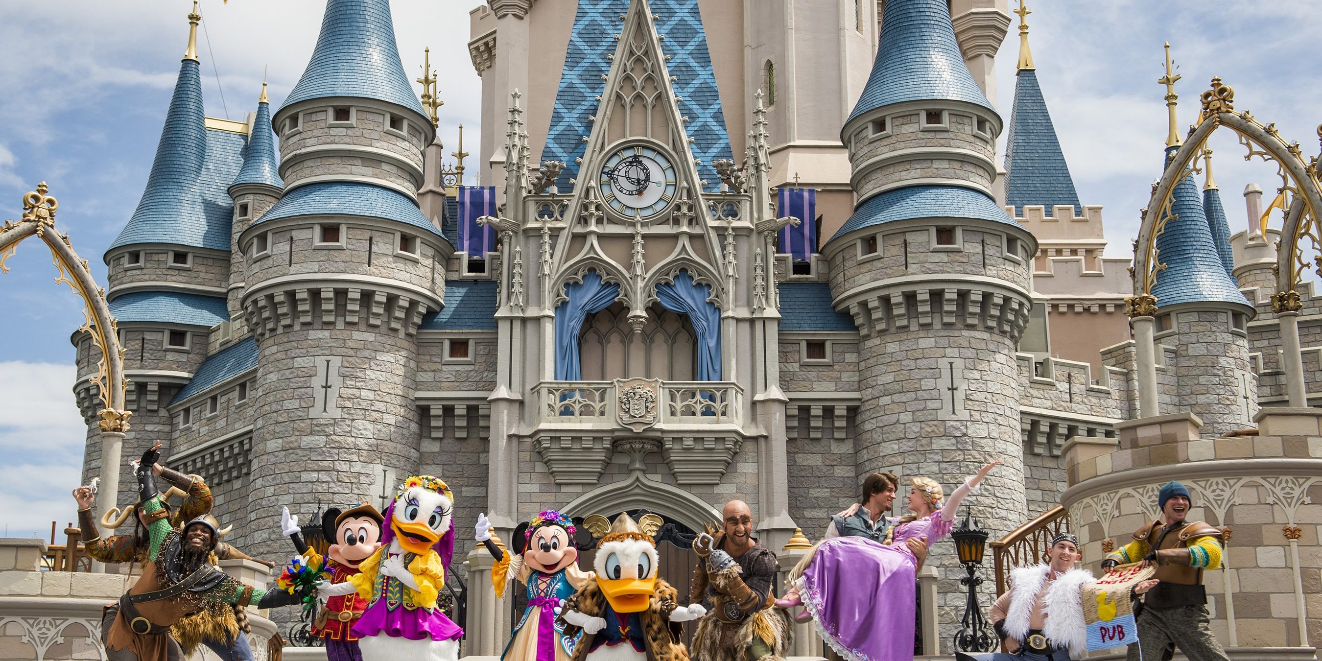 Best Shows to See at Disney World Mickey Chatter