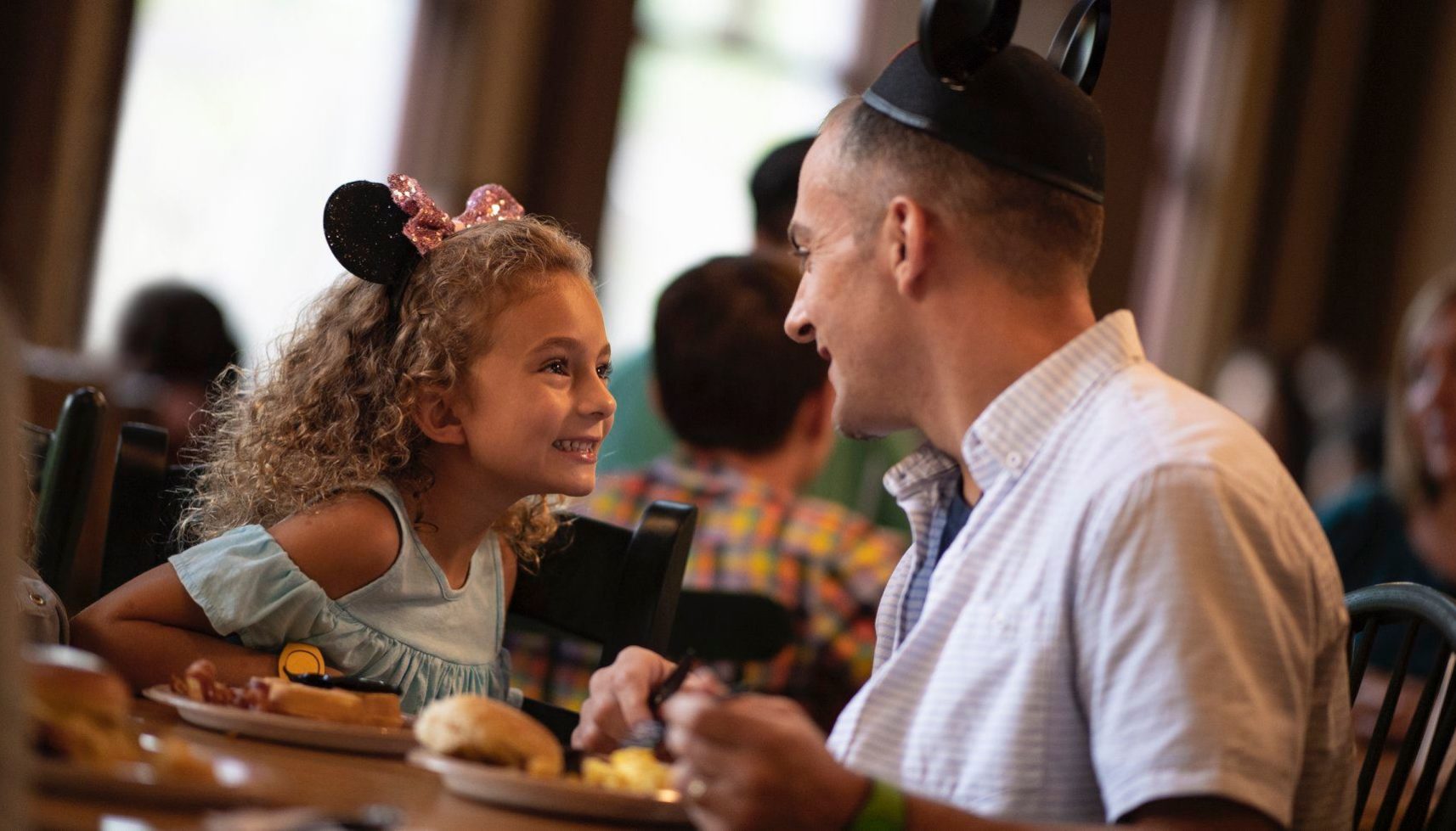Disney World Summer 2020 Discounts! And Kid's FREE dining too! #disneyworld #travelagent #disneyfreedining #disneytrip #disneyvacation #disneyvacation