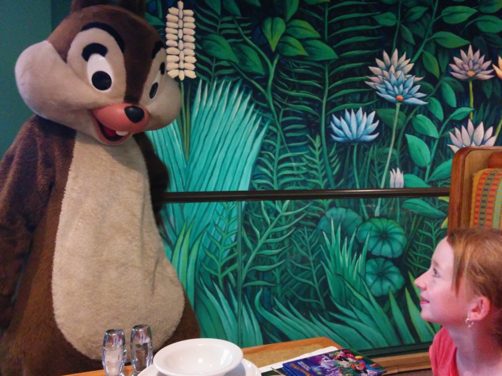 Disney World Questions: find out if a character meal is worth doing at Disney World! #disneyworld #disneytrip #disneyvacation #disneyplanning #travelagent #disneytravelagent #charactermeal